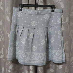 Vera Wang Winter Snowflake Skirt-NWOT